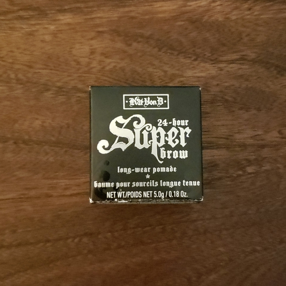 24 Hour Super Brow Pomade